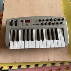 M Audio Controller