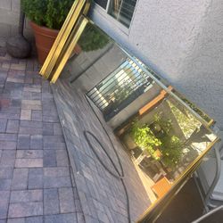 free doors and floor planks 