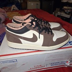 2021 Air Jordan 1 Low 'Mocha Mens Size 10 No Box