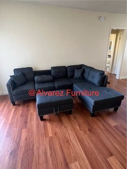 Sectional sofa with ottoman