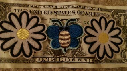 Set of 3 daisy and butterfly iron on patches