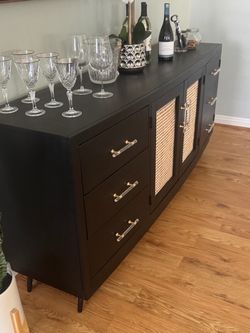 Console/cabinet