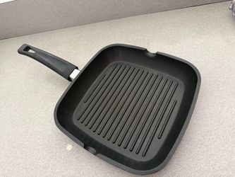 Scanpan Classic 10.5-inch Square Pan