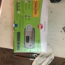 Electric Tankless Water HeAter