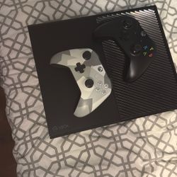 Xbox One With 2 Controllers