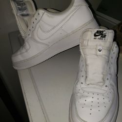 NIKE AIRFORCE 1