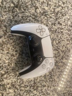 PlayStation 5 controller