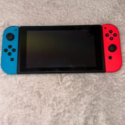 Nintendo Switch 