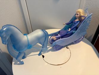 Elsa carriage & horse