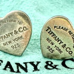 Tiffany And Co Sterling Silver Mini Heart Stud Earrings With Pouch 