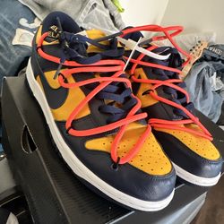 Nike dunks OFF-WHITE size 10