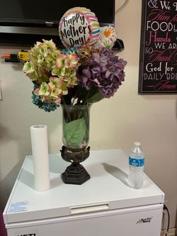 Fake flowers in vase