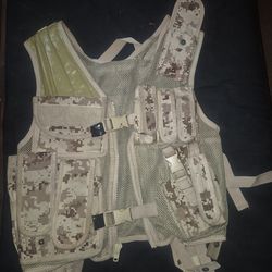 Beige Camo army vest