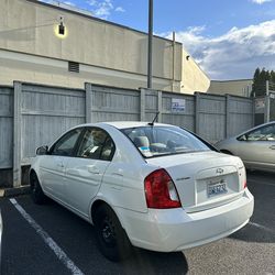 2010 Hyundai Accent
