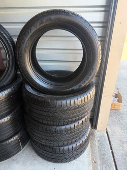 20” Goodyear Eagle LS2 P275/55R20 Tires