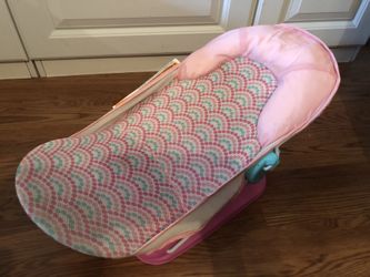 Pink baby bath seat
