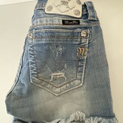 Miss Me Shorts Size 26