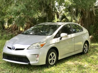 2013 Toyota Prius 48k mi nice and clean perfect condition no mechanical problem