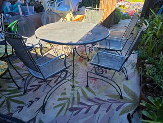:
Vintage Woodard 7-Piece Wrought Iron Patio Dining Set – Round Mesh Table & 6 Chairs