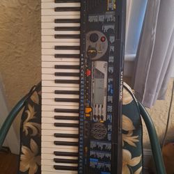 A Classic Yamaha Key Board