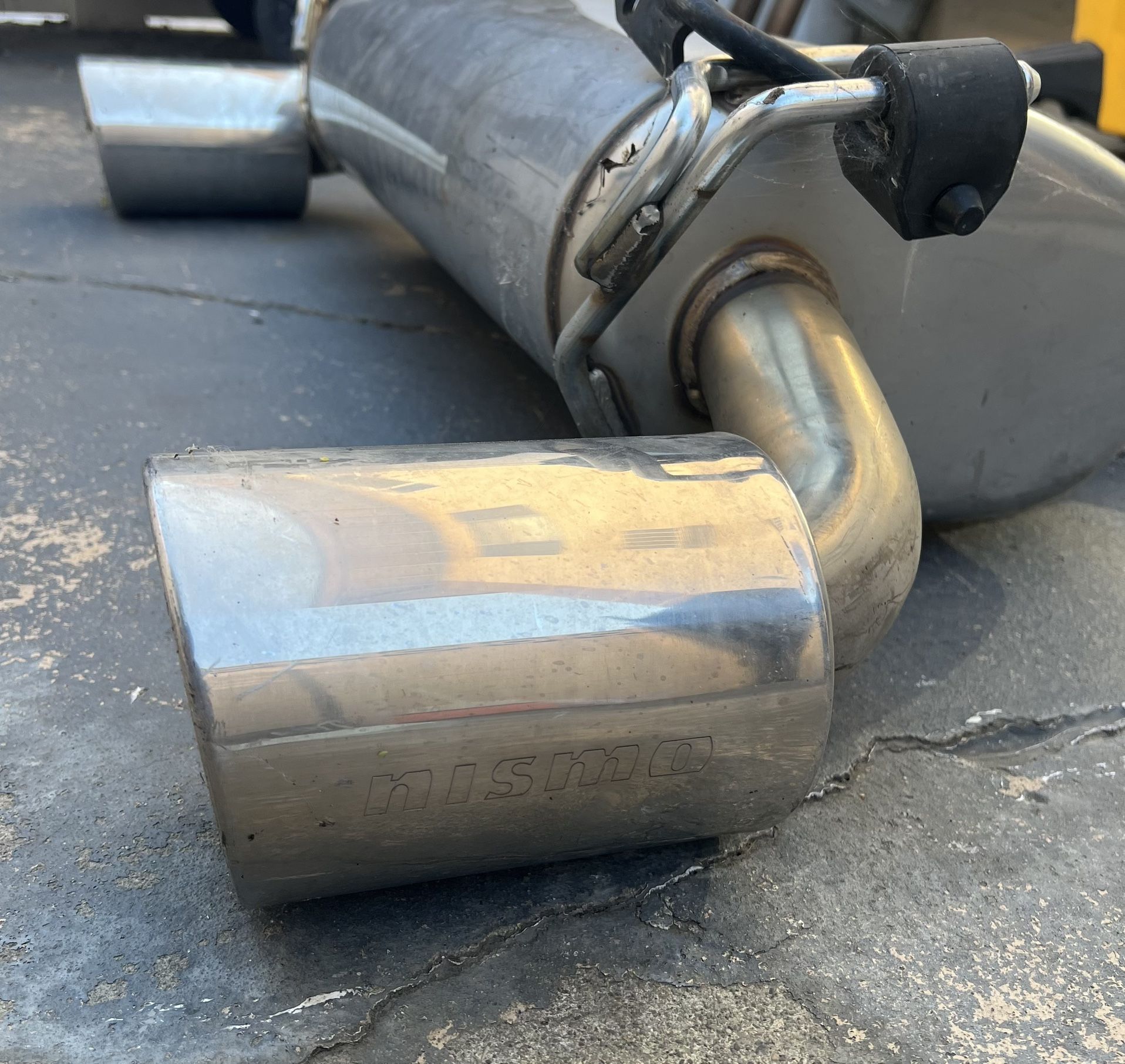 Muffler And Resonator For 2019 Nissan 370z Nismo