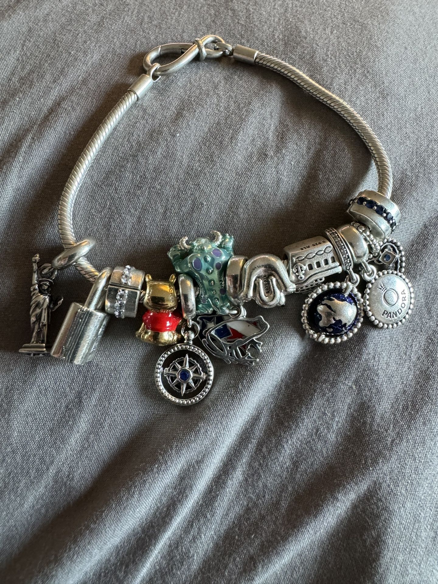 Pandora  Bracelet With 9 Charm’s 