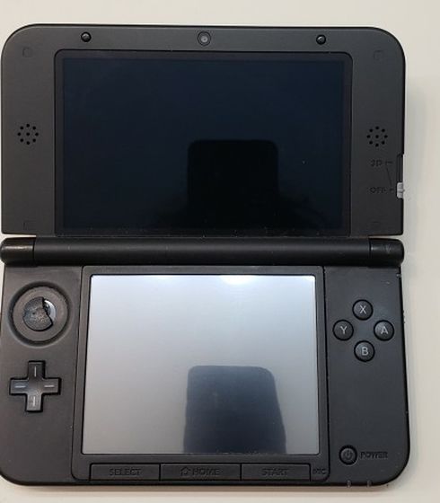 Nintendo 3DS XL With Games