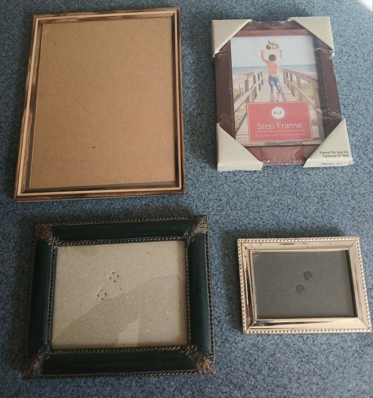  Picture Frames 