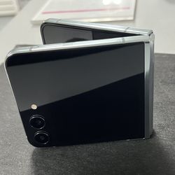 Samsung Galaxy Z Flip 5 
