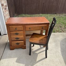 Broyhill Wood Desk And Chair