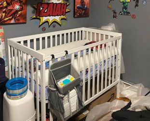 Crib / Toddler Bed