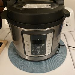 Insignia 6 Quart Multicooker
