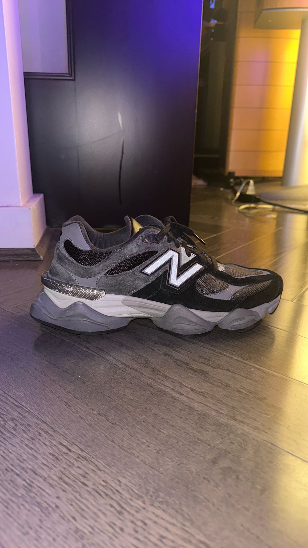 New Balance 9060 size 9