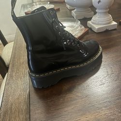 Dr. Martins- Women’s- Size 8 Jadon Platform Boots