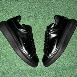 Alexander Mcqueen Oversized  Black