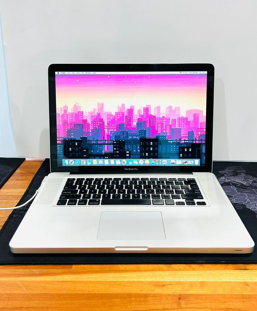 Apple MacBook Pro 15” 2008 4GB 500GB El Capitan 10.11 Fully Working