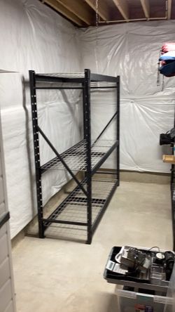 Metal shelf racking