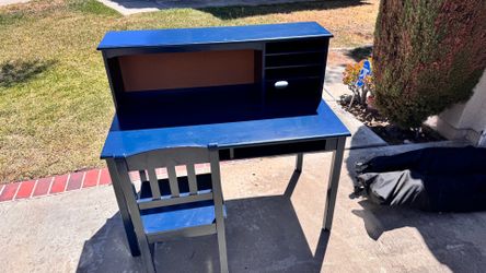 Blue Kid’s Desk w/Chairand