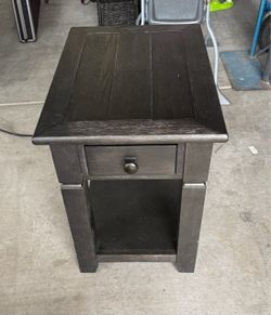 End Table with Built In Power Strip