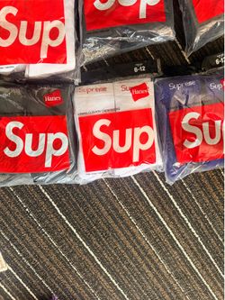 Supreme socks
