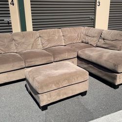 Sectional Couch 