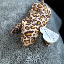 Freckles The Leopard 