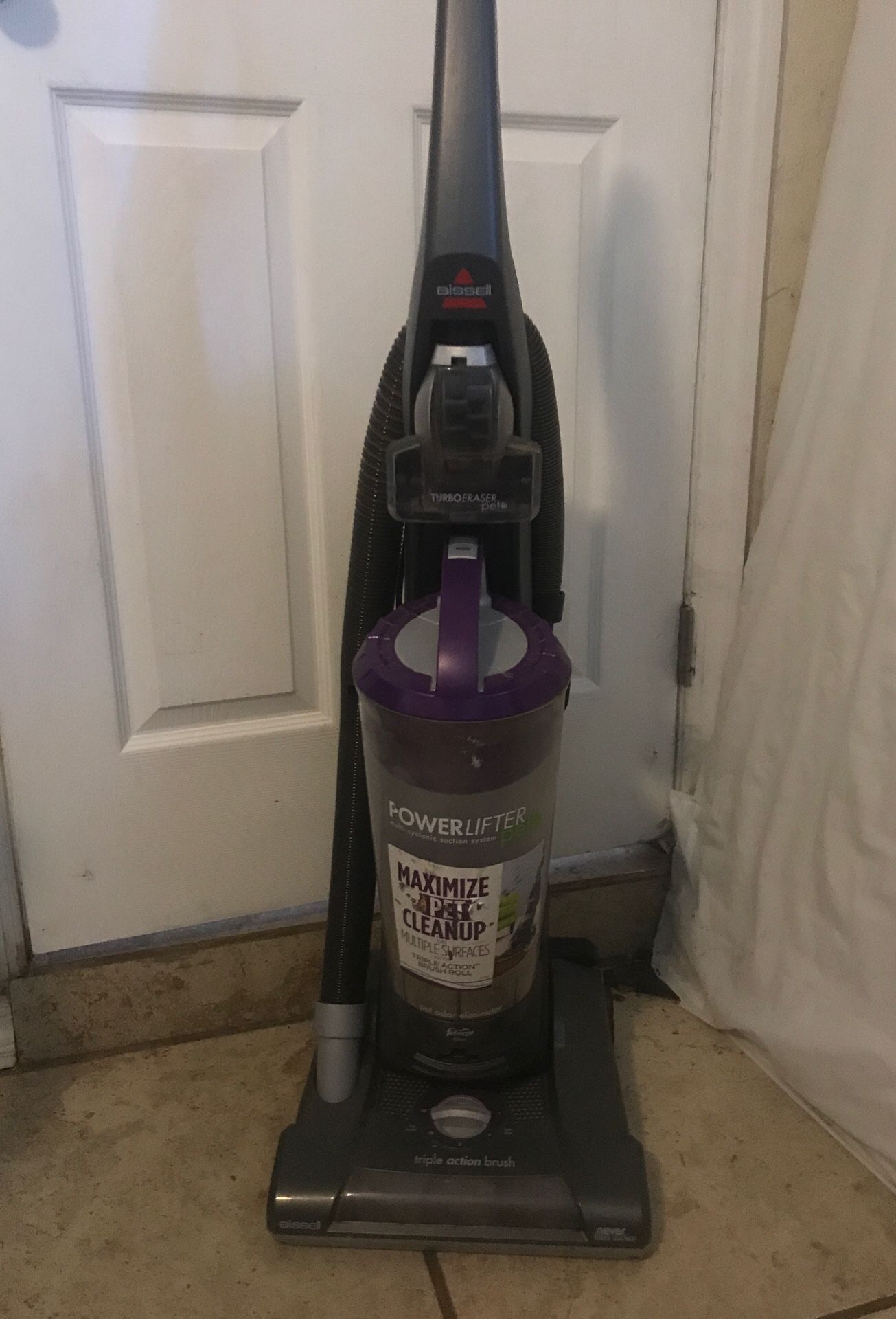 Bissell power lifter vacuum