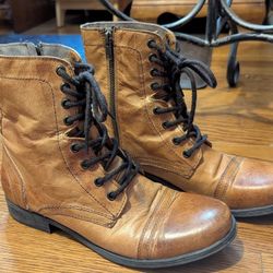 Steve Madden Troopah Boot Size 8.5D