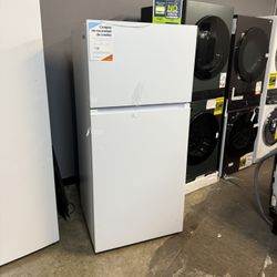 Mora 18 Cubic Ft. Top Freezer Refrigerator White💥FINANCING AVAILABLE 💥