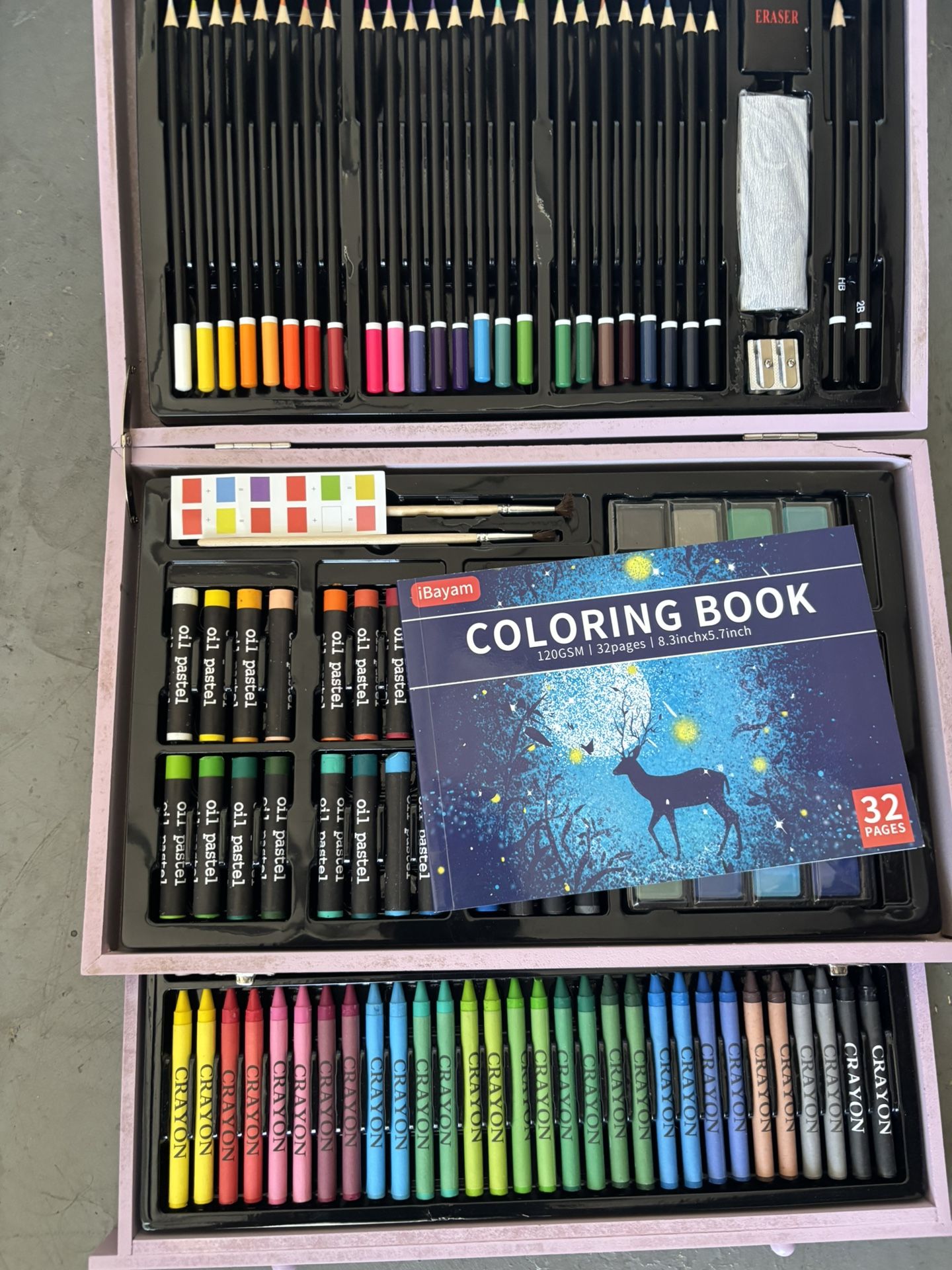 Art Set In Case