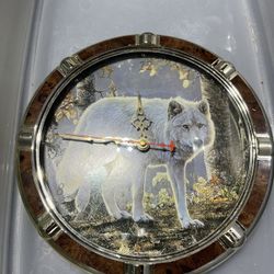 Wolf Clock