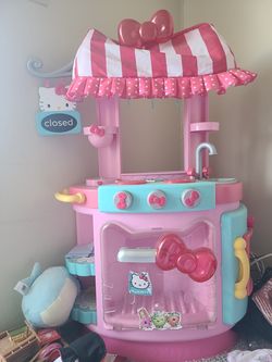 Hello kitty kitchen