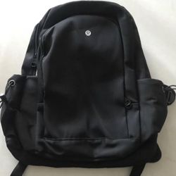Lululemon Backpack School Work Workout Bag NWT for Sale in Clinton  Township, MI - OfferUp
