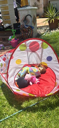 Pop-Up Play Tent and Ball Pit